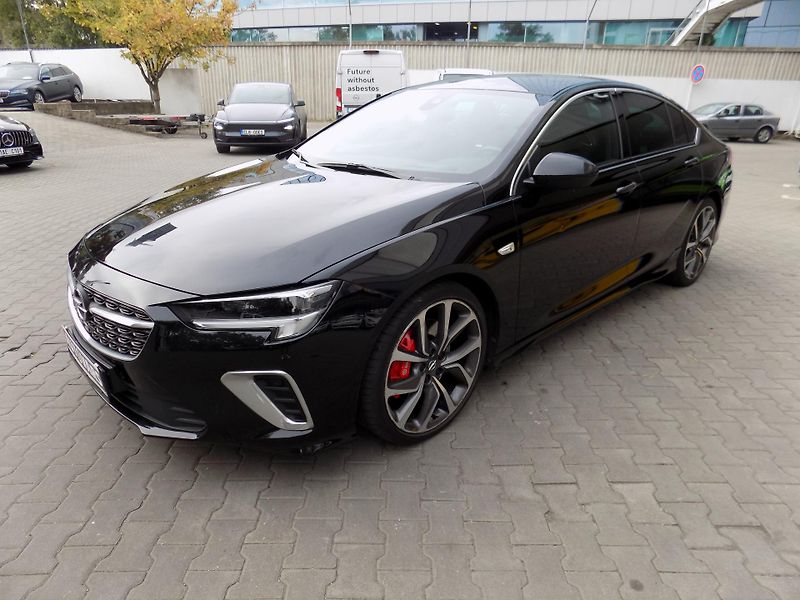 Opel Insignia (2022) 2.0 16V GSi  1. majitel - fotka 3 z 17