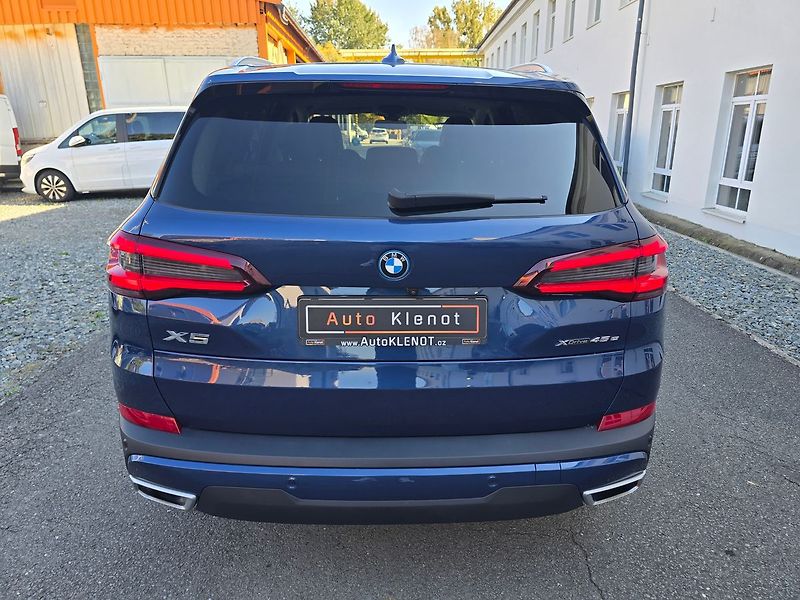BMW X5 xDrive45e 290kW VIRTUAL KŮŽE - fotka 6 z 40