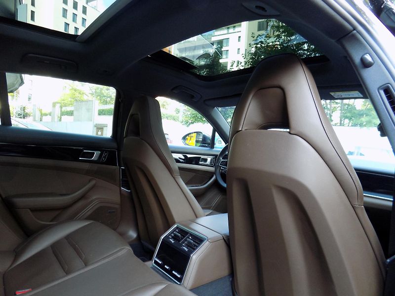 Porsche Panamera (2018) 2.9 V6 4S - fotka 12 z 19