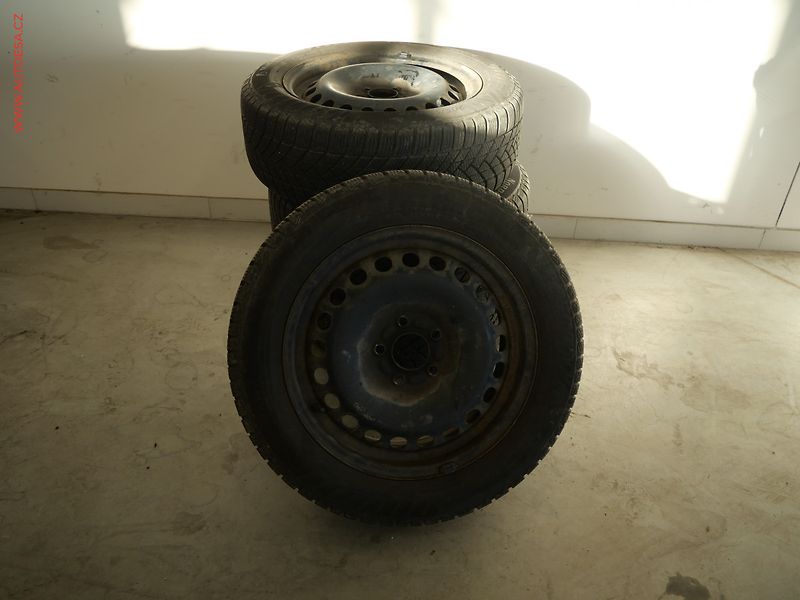 Ford Focus (2009) 2.0i, AC - fotka 18 z 18