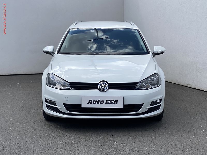 Volkswagen Golf (2015) 1.4TSi, 1.maj,ČR, servis - fotka 2 z 15