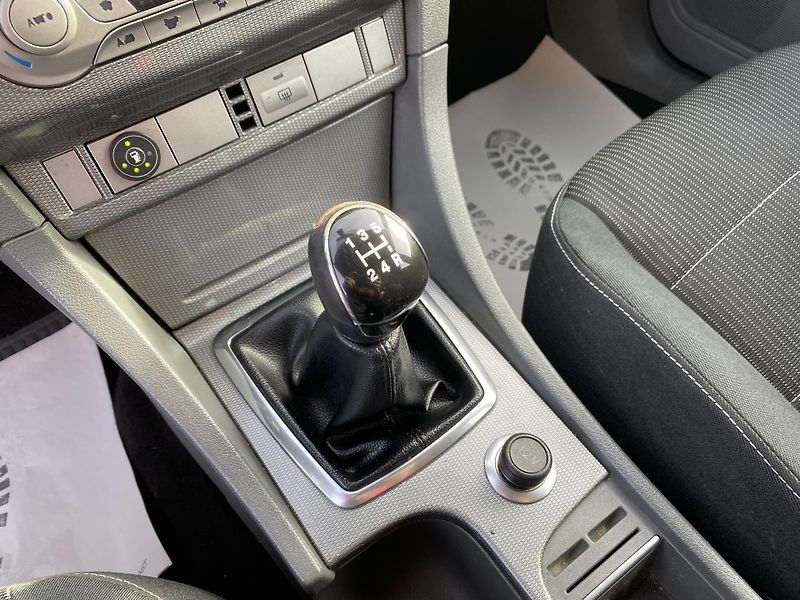 Ford Focus 2.0i 145PS LPG FORD COMBI TOP! - fotka 164 z 170