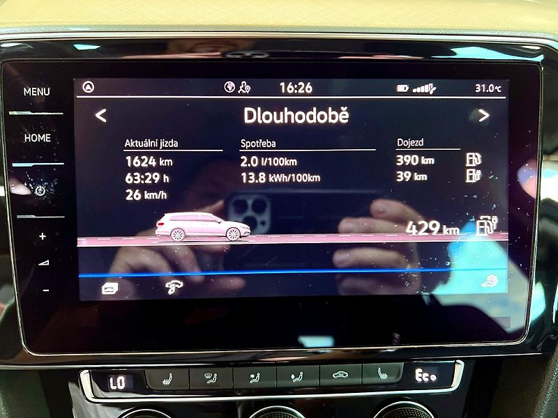 Volkswagen Passat (2020) - fotka 9 z 18