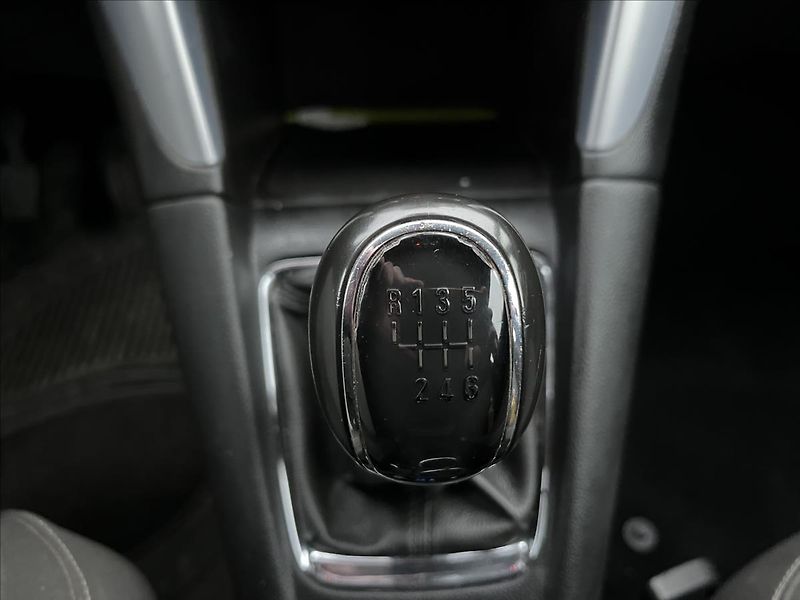Opel Zafira 1,6 CDTi 100KW TOURER 2xKOLA - fotka 21 z 39