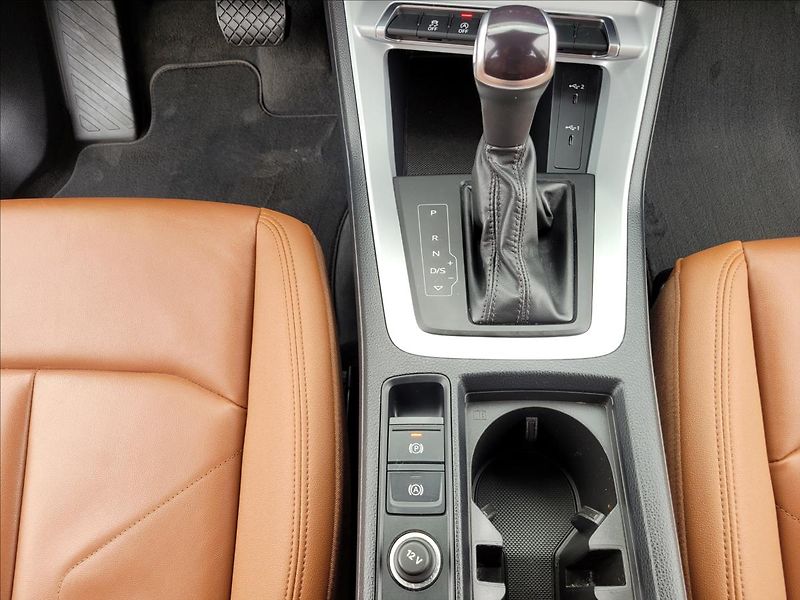 Audi Q3 1,5 TFSI,S-tronic,TFT,kůže - fotka 37 z 50