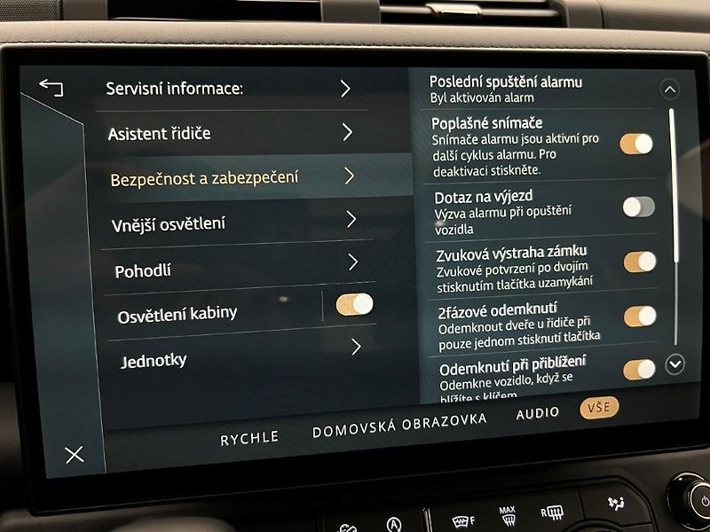 Land Rover Defender (2026) 110 P635 OCTA BLACK AWD AUT - fotka 51 z 63