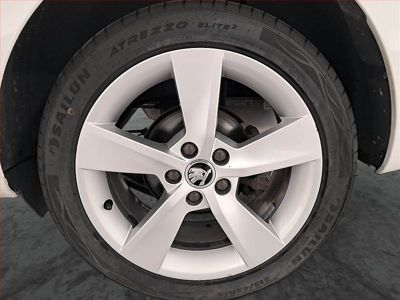 Škoda Rapid (2019) Style 1.0 TSI, ČR,1.maj - fotka 15 z 19