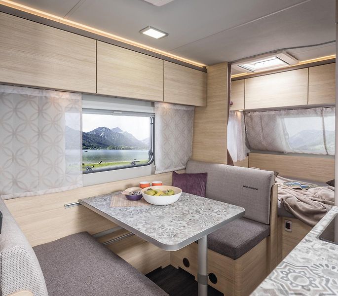 Weinsberg (2027) CaraLife 470 QDK - fotka 2 z 9