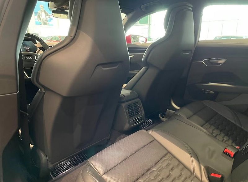 Audi e-tron GT Quattro Kamera Panorama Matrix - fotka 12 z 12