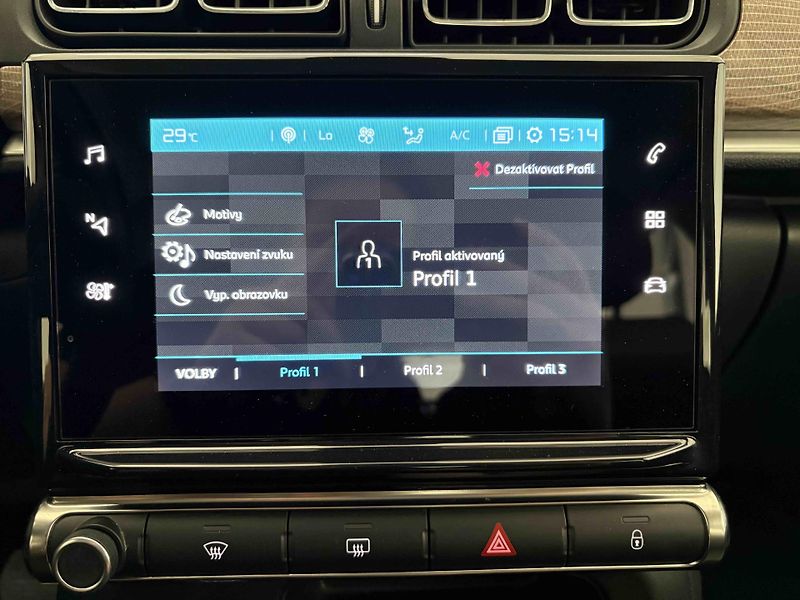 Citroën C3 (2022) Shine 1.2 PureTech 110K EAT6 - fotka 33 z 37