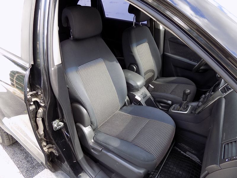 Chevrolet Captiva (2007) 2.0CDTi/4x4/Klimatizace/ - fotka 16 z 33