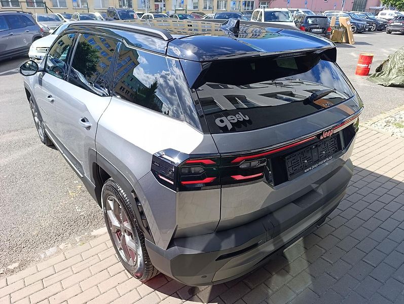 Jeep Compass (2026) First Edition e-Hybrid 145k - fotka 8 z 29