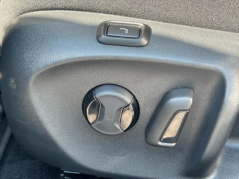 Škoda Superb 2,0 TDi 110kW 7DSG SELECTION - fotka 23 z 31