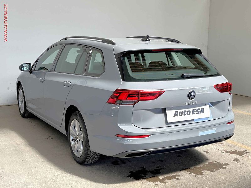 Volkswagen Golf (2023) 2.0TDi, DSG - fotka 6 z 15