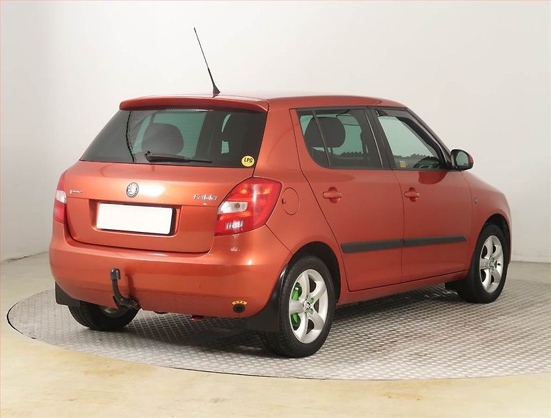 Škoda Fabia (2010) 1.2 12V, LPG, Serv.kniha - fotka 5 z 15