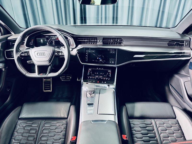 Audi RS 6 (2020) RS6 Avant TFSI 441 kW Quattro  - fotka 43 z 49