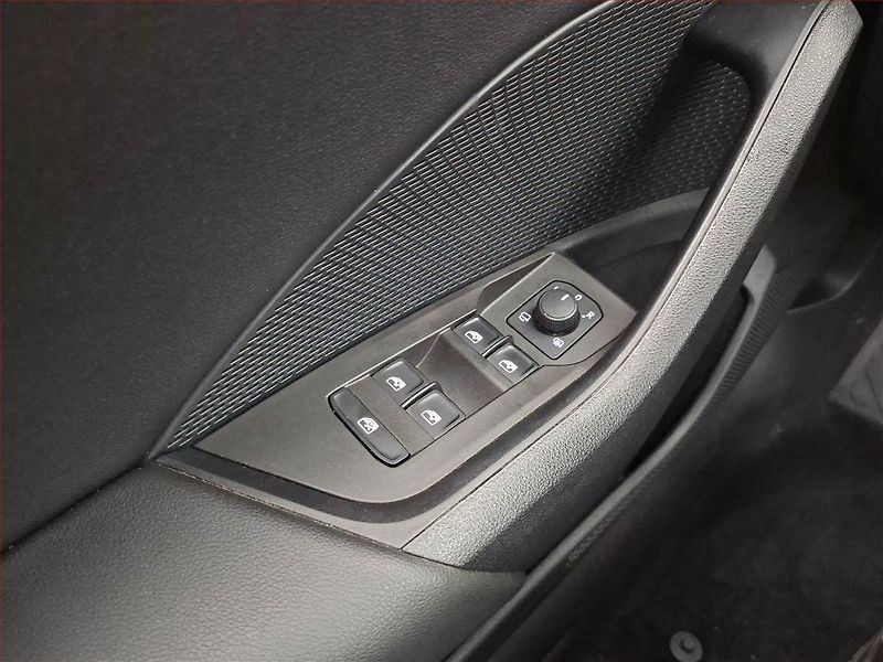 Škoda Octavia (2022) 2.0 TDI, ČR,1.maj, Serv.kniha - fotka 17 z 17