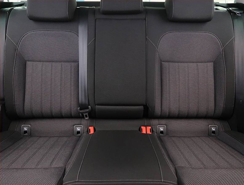 Škoda Superb (2023) Style 2.0 TDI, digi klima - fotka 10 z 29