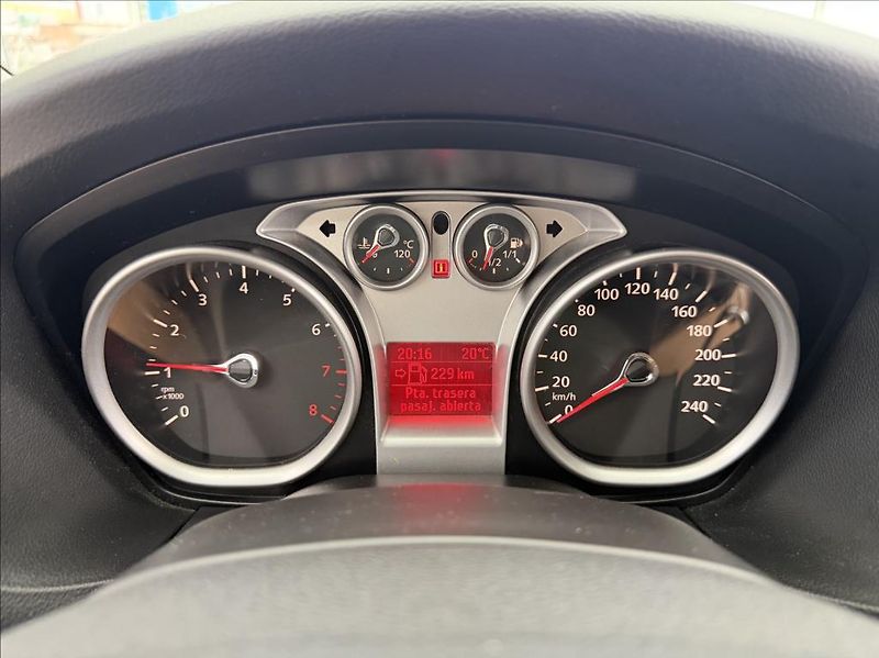 Ford Focus 1,6 i, Klima, 16V, 74kw, - fotka 15 z 24