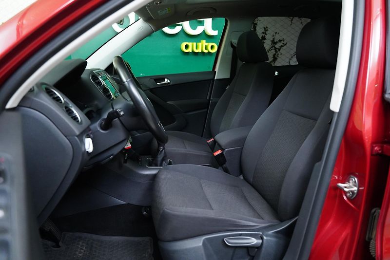 Volkswagen Tiguan - fotka 10 z 25