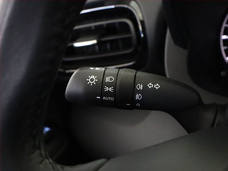 Toyota Yaris (2023) 1.5 VVT-i, ČR,1.maj - fotka 14 z 17