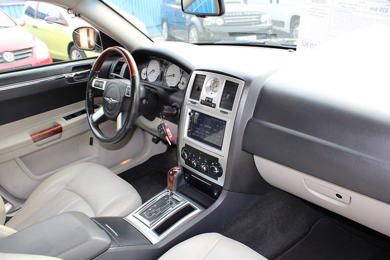 Chrysler 300C (2008) 3,0CRD KŮŽE NAVI XENON ALU - fotka 14 z 17