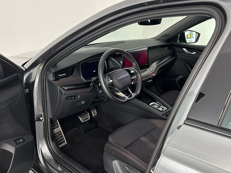 Škoda Octavia RS - fotka 6 z 29