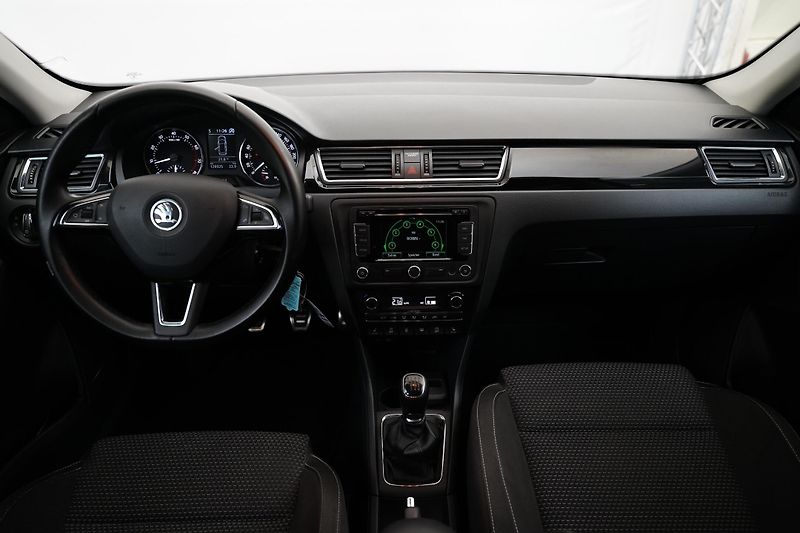 Škoda Rapid - fotka 5 z 26