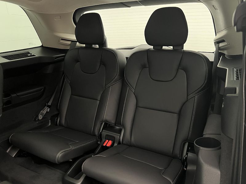 Volvo XC90 (2026) T8 AWD RECHARGE ULTRA BRIGHT - fotka 6 z 51