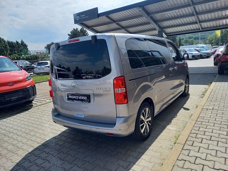 Toyota ProAce Verso 2,2 L1 2,0D AT8 7S VIP - fotka 4 z 14