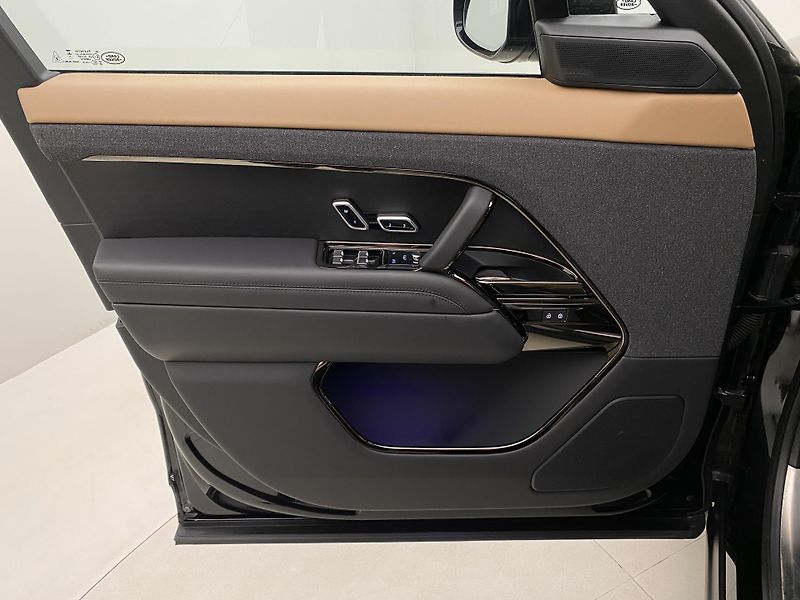 Land Rover Range Rover Sport P460e DYNAMIC HSE REZERVACE - fotka 7 z 66