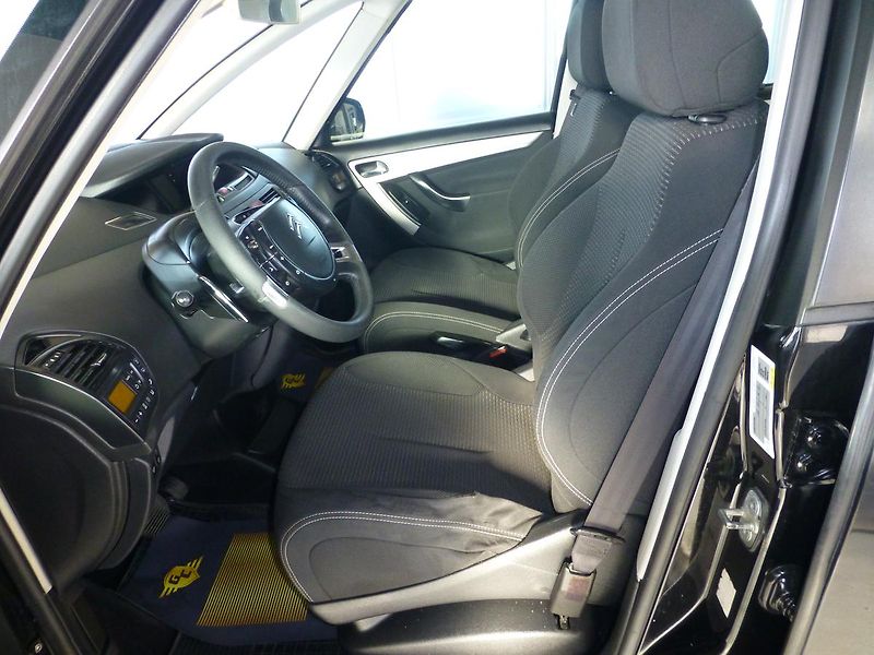 Citroën Grand C4 Picasso (2013) 1,6HDI*NAVI*TAŽNÉ*PARK.S*7MÍST - fotka 10 z 28