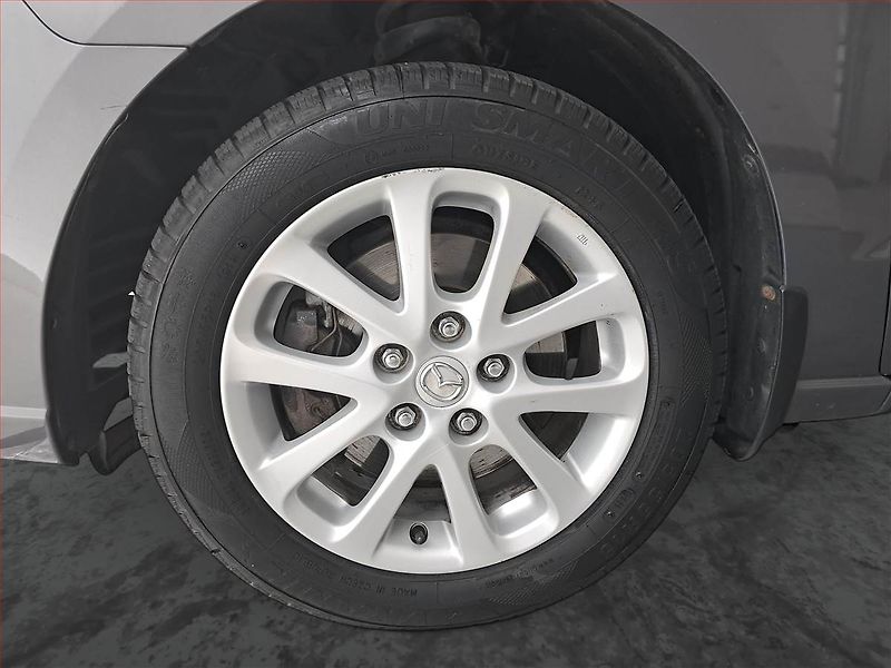 Mazda 5 (2010) 2.0, 7 míst, Xenony, Tempomat - fotka 15 z 19
