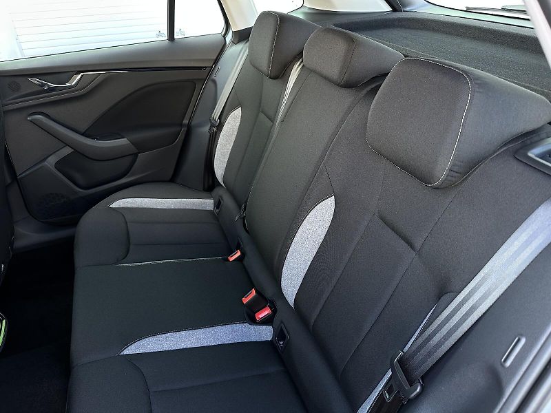 Škoda Kamiq 1.5TSi 150PS LED V.Cockpit Cli - fotka 36 z 42