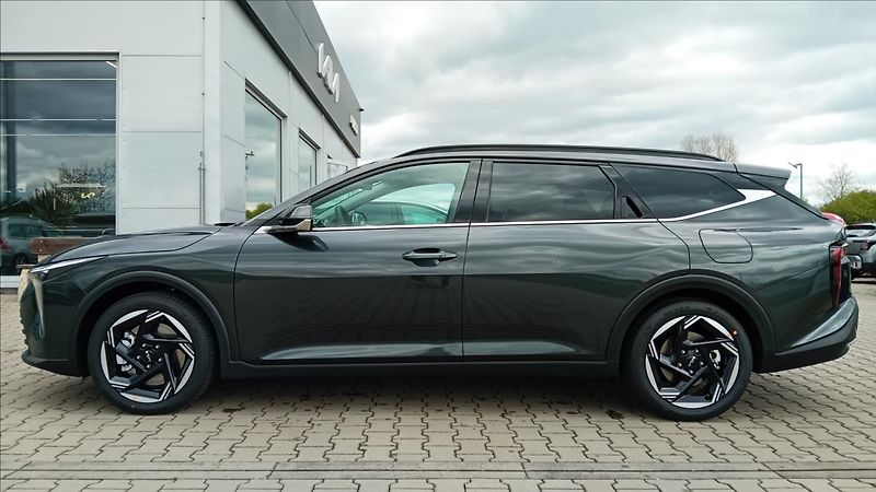 Kia K4 1,6 SW T-GDi 7DCT TOP - fotka 7 z 12