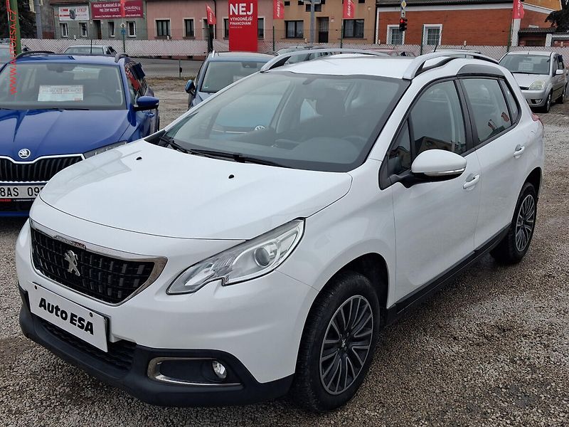 Peugeot 2008 (2017) 1.2PT, ČR, servis.kniha - fotka 3 z 20