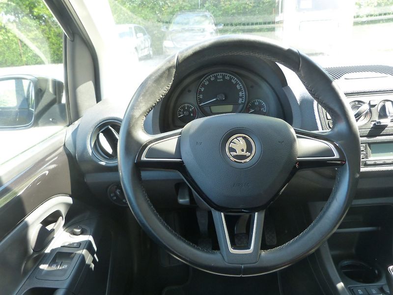 Škoda Citigo 1.0 MPI - fotka 16 z 17