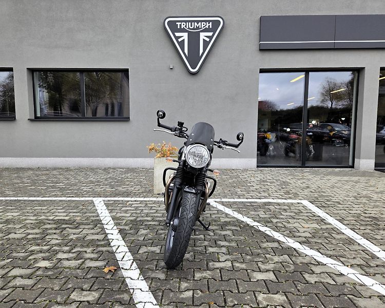 Triumph Street Twin (2017) 900 + brašny - fotka 9 z 17