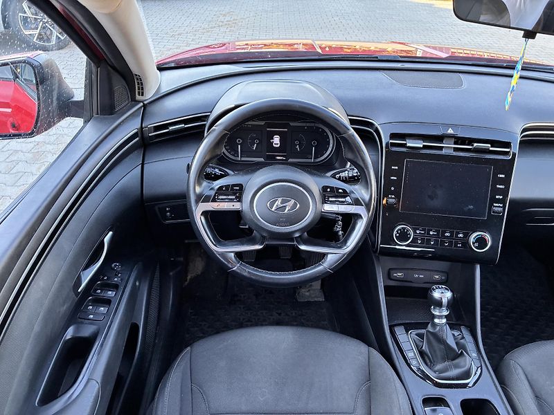 Hyundai Tucson 1.6T-GDi 110kW KLIMA ALU       - fotka 7 z 12