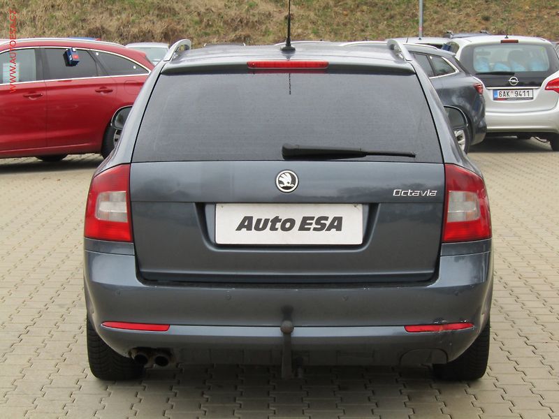 Škoda Octavia (2010) 2.0TDI, DSG - fotka 5 z 18