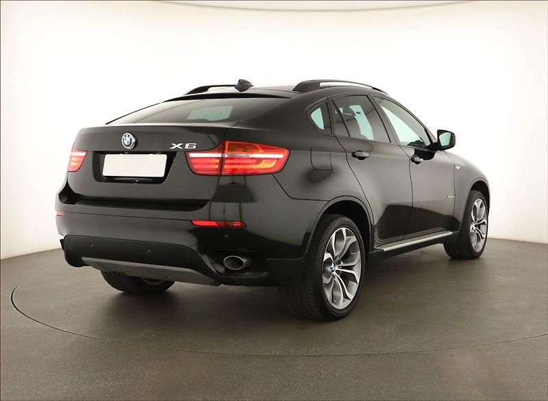 BMW X6 (2013) M Paket xDrive40d - fotka 5 z 16