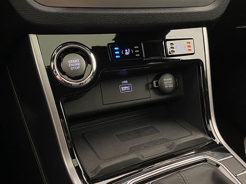 SsangYong Korando 1.5 T-GDI PREMIUM REZERVACE - fotka 26 z 38