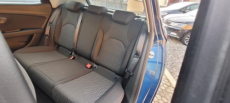 Seat Leon (2014) 1,2TSi 81kWbenzín FuLLeD Style - fotka 13 z 38
