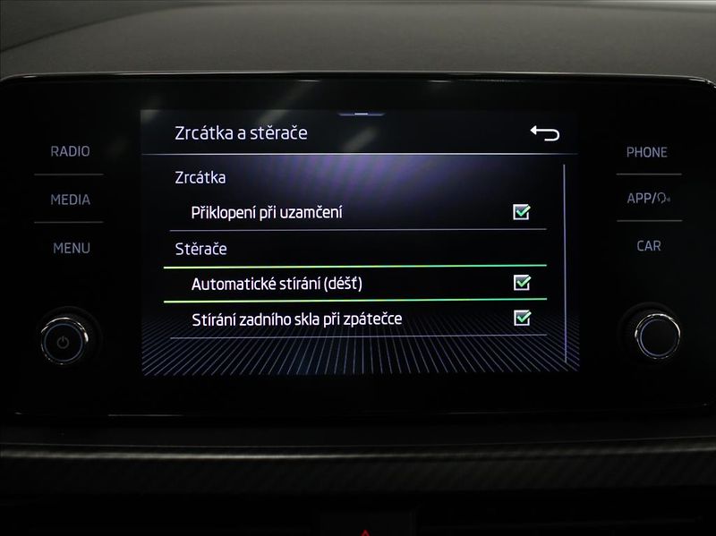 Škoda Kamiq 1,0 TSi DSG Monte C. 5L-Zár.ČR - fotka 12 z 28