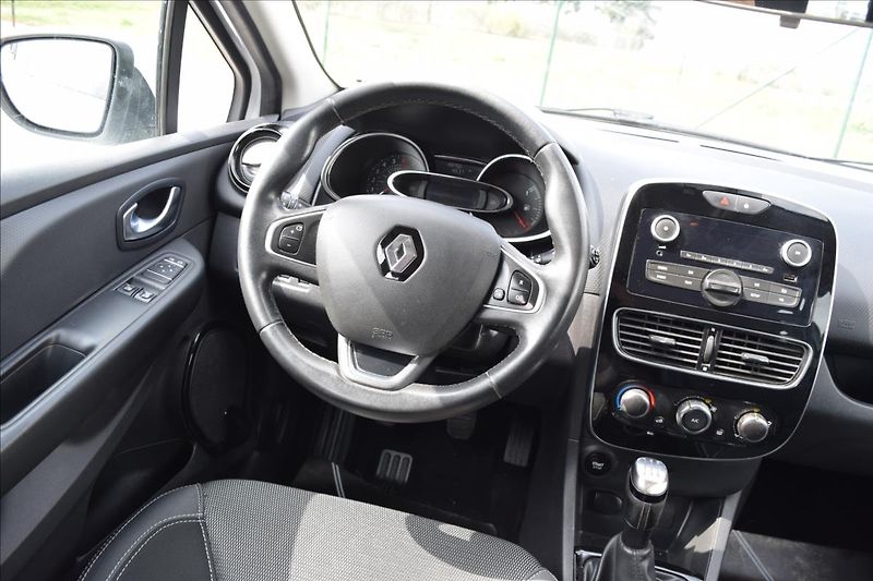 Renault Clio 1,2 i 54KW KLIMA ALU - fotka 30 z 47