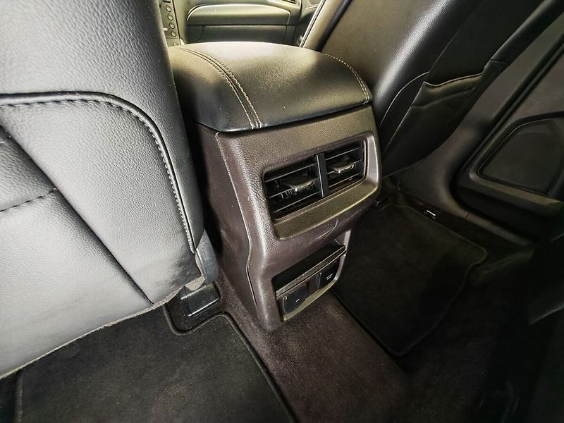 Ford Edge 2.0 Automat, 154 kW - fotka 20 z 44