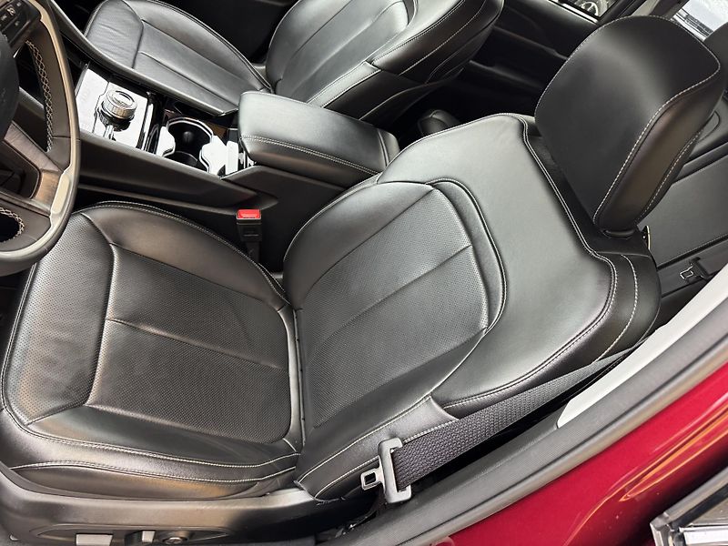 Jeep Grand Cherokee 3,6 V6 Limited - fotka 11 z 59