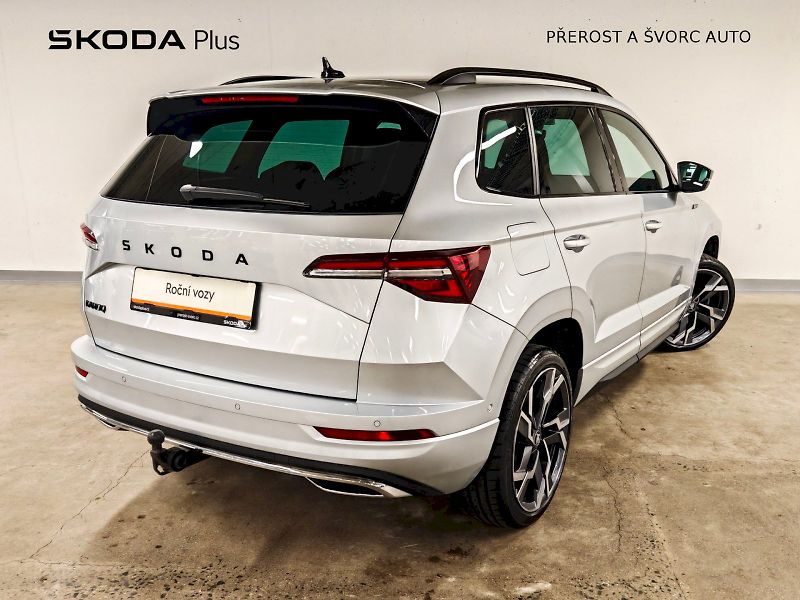 Škoda Karoq (2025) 1.5 TSI 110 kW DSG Sportline - fotka 2 z 32