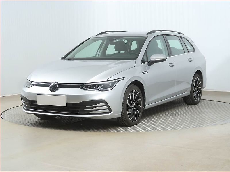 Volkswagen Golf (2021) Style 1.5 TSI - fotka 2 z 6