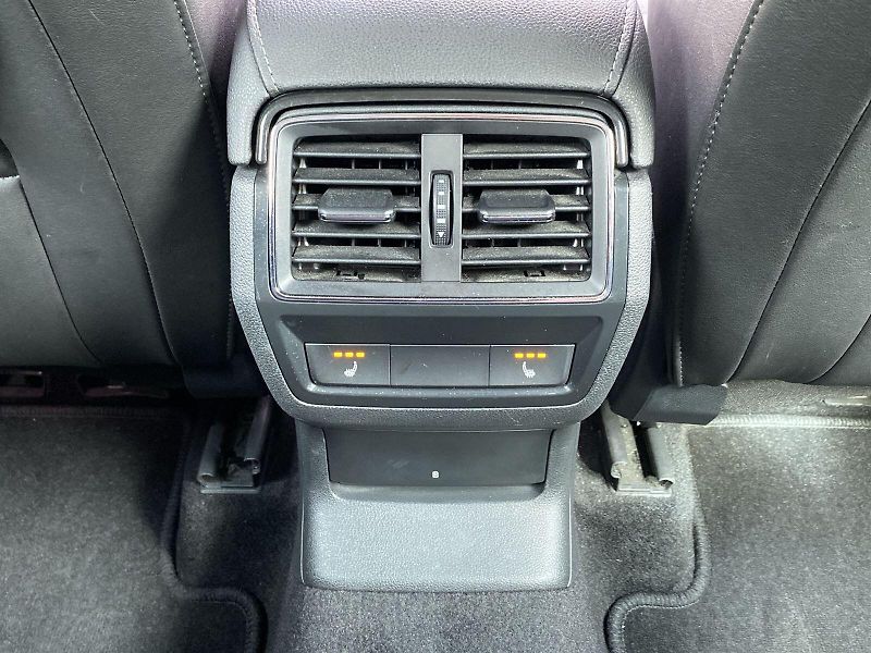 Škoda Karoq (2018) 1.5 TSI DSG Style + - fotka 29 z 40